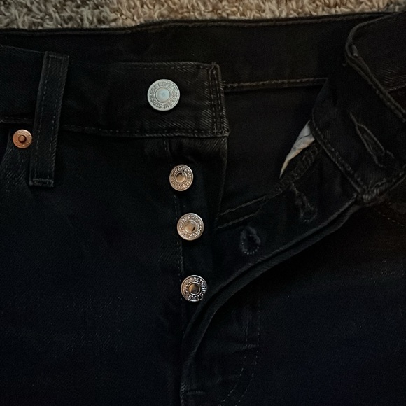 Women’s Levi’s 501 Black High Waisted Jean Shorts Size 25 - Picture 3 of 5
